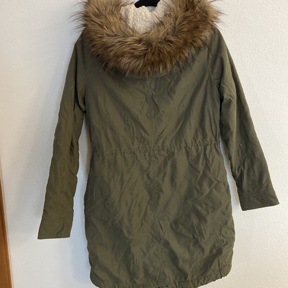 Abercrombie and Fitch Ultra Parka - Picture 7 of 16